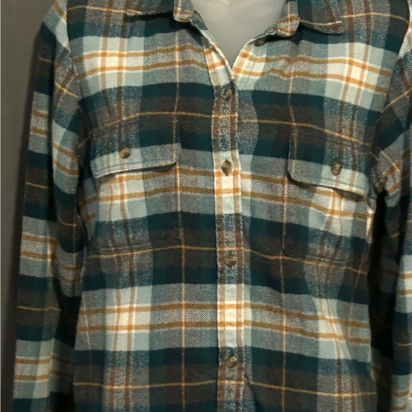 American Eagle Women's Ahh-Mazingly Soft Flannel Shirt Green Plaid Size Medium - Picture 3 of 8